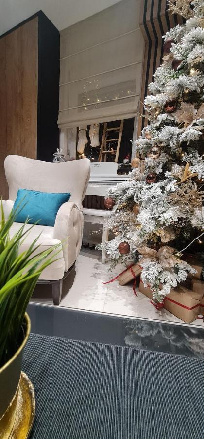 Design Apartment Platinium Spa Lux 5 Star "Havana" Completely Private Wellness & Spa Free Included Sauna & Jacuzzi & Salt Wall & Fire Place & 3D Ceilings & Business Wifi & Netflix & Keyless Code Entry & Full Smart App & Secure 2 Parking Place Ćuprija Eksteriør bilde
